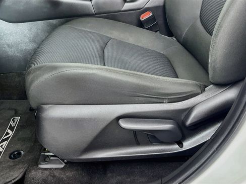 Used 2023 Toyota RAV4 LE AWD/4WD image 19