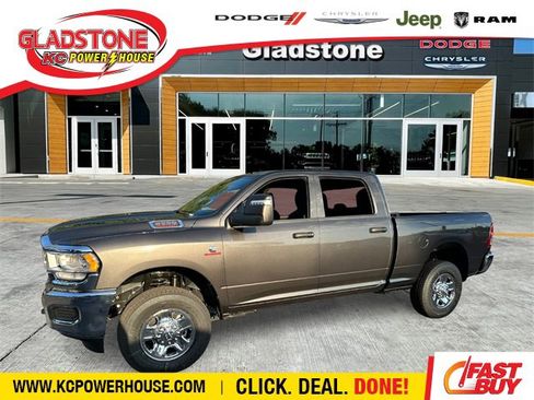 Used 2024 RAM 2500 Tradesman w/ Chrome Appearance Group image 1