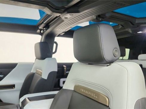 Used 2024 GMC Hummer EV 3X w/ Omega Edition image 32