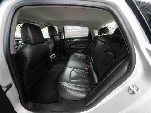 Used 2018 Buick LaCrosse Essence FWD image 23