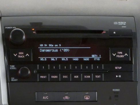 Used 2013 Toyota Tundra 4x4 CrewMax w/ Tow Pkg image 7