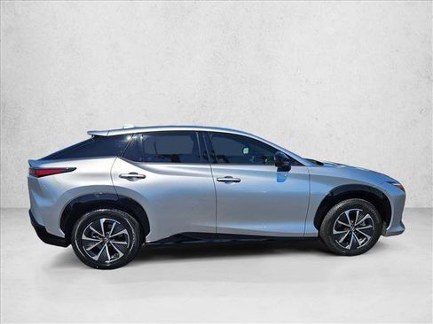 Used 2024 Lexus RZ 300e Premium FWD image 4