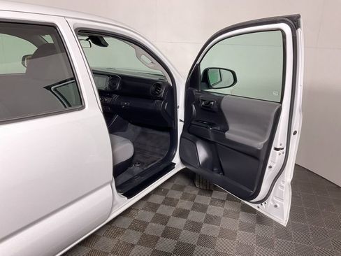 Used 2023 Toyota Tacoma SR image 31