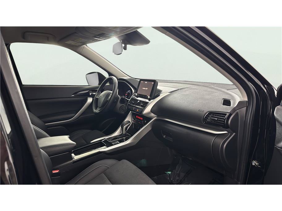 Used 2022 Mitsubishi Eclipse Cross SE FWD image 18