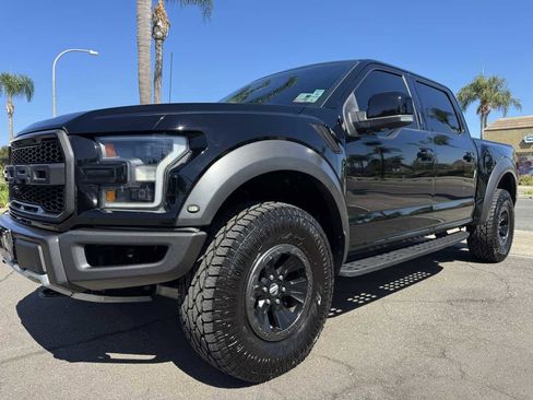 Used 2018 Ford F150 Raptor w/ Equipment Group 802A Luxury image 13