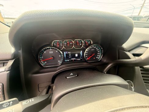 Used 2017 Chevrolet Suburban LT AWD/4WD image 11