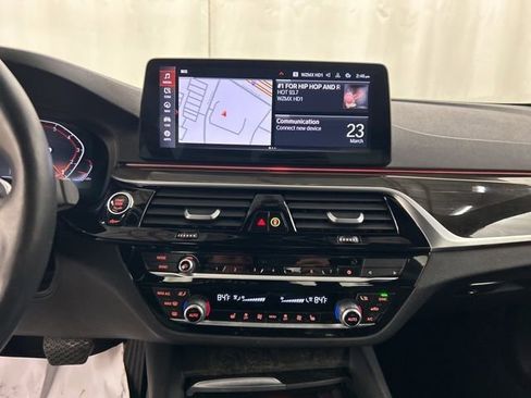 Used 2022 BMW 530i xDrive w/ Convenience Package image 20