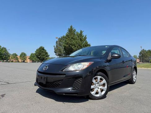 Used 2013 MAZDA MAZDA3 i Sport FWD image 1