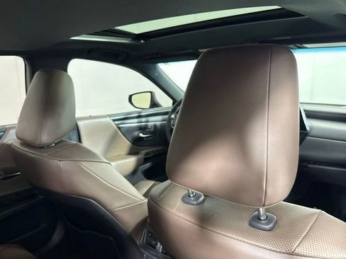 Used 2023 Lexus ES 300h 300h image 27