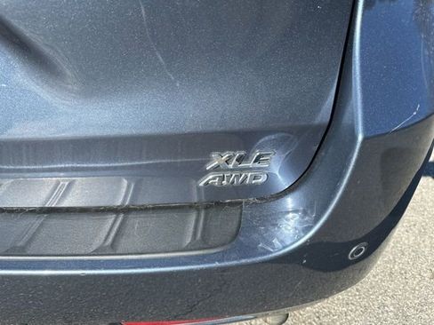 Used 2017 Toyota Sienna XLE Premium image 6