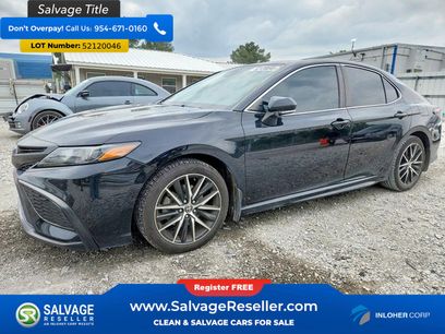 Used 2021 Toyota Camry SE w/ Convenience Package