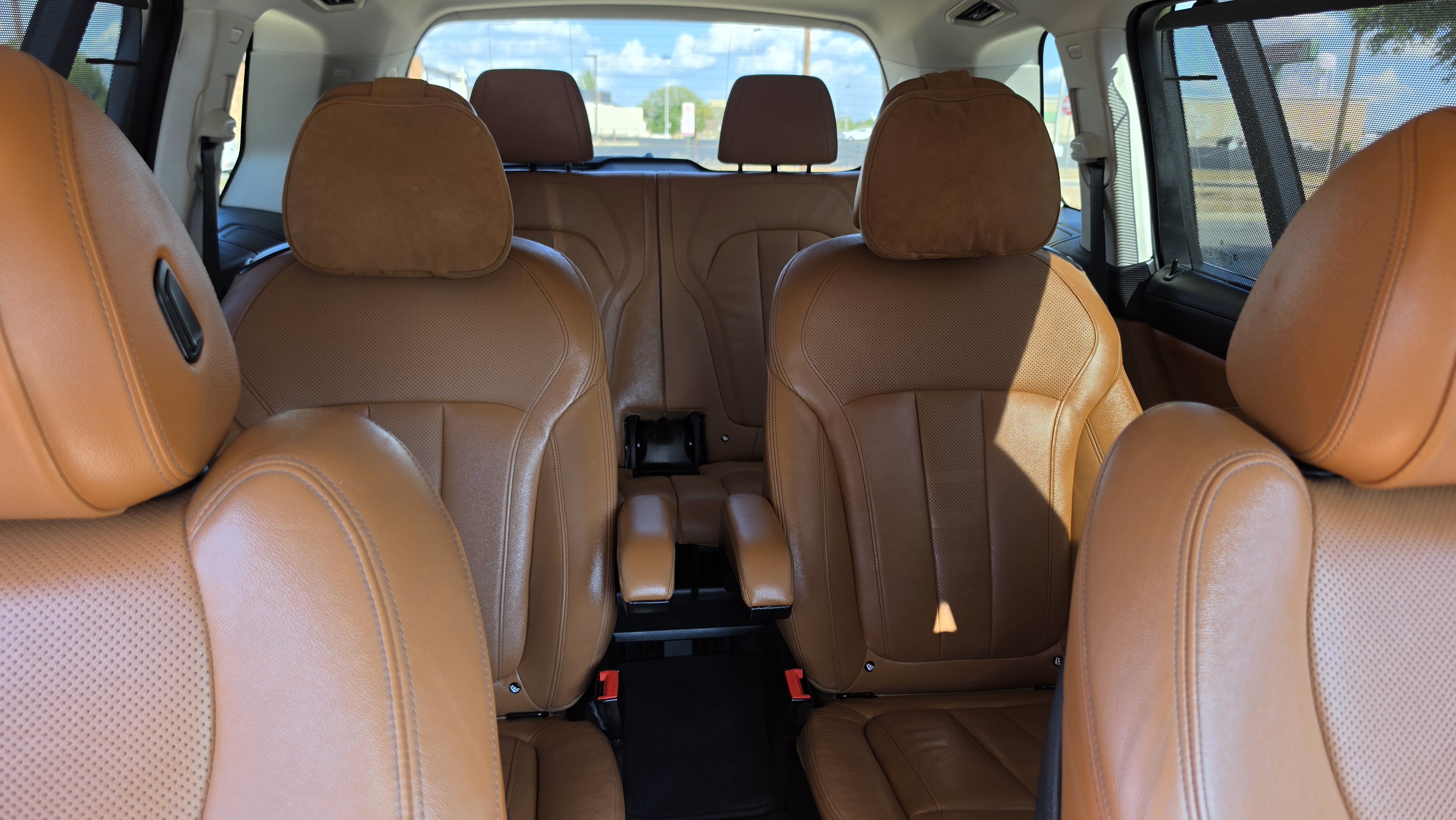 Used 2019 BMW X7 xDrive40i w/ Premium Package AWD/4WD image 36