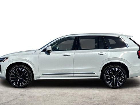 Used 2026 Volvo XC90 B5 Plus w/ Protection Package AWD/4WD image 5
