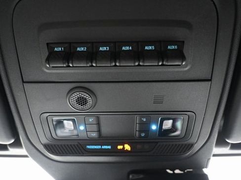 Used 2023 Ford Bronco Wildtrak image 34