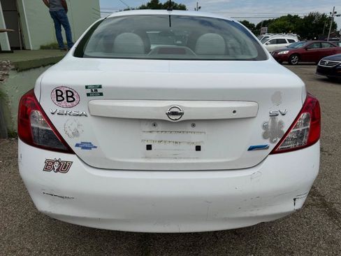 Used 2012 Nissan Versa SV FWD image 8