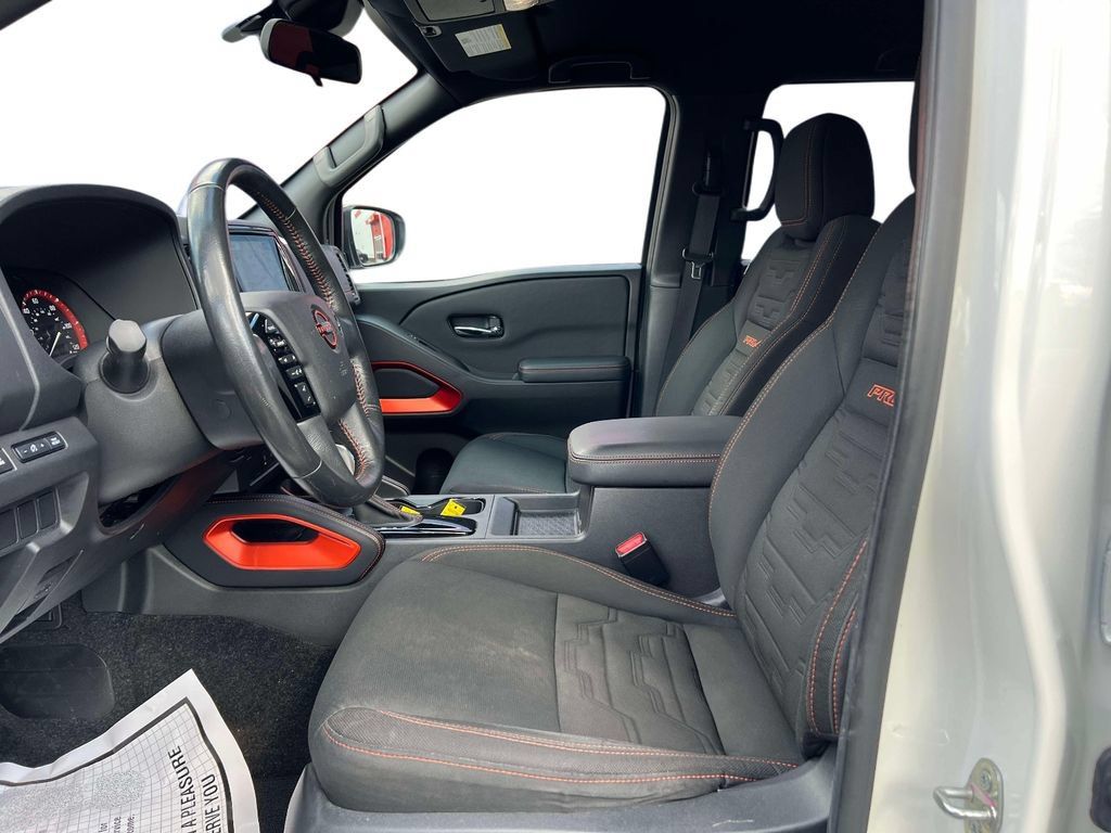Used 2023 Nissan Frontier PRO-4X w/ Technology Package AWD/4WD image 18