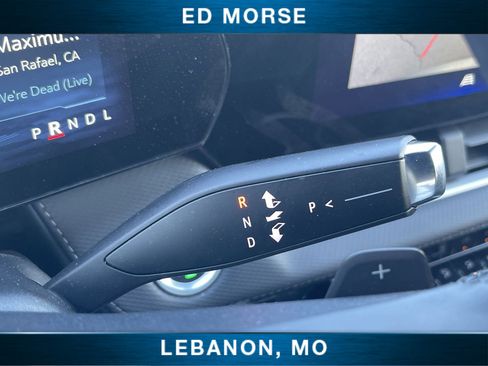 Used 2025 Chevrolet Equinox LT AWD/4WD image 15