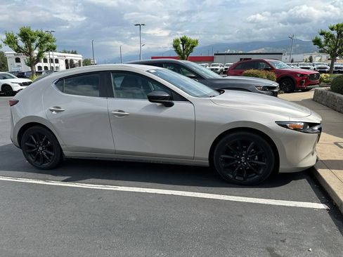 Used 2024 MAZDA MAZDA3 s FWD image 4