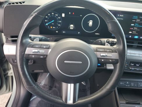 Used 2024 Hyundai Kona Limited image 23