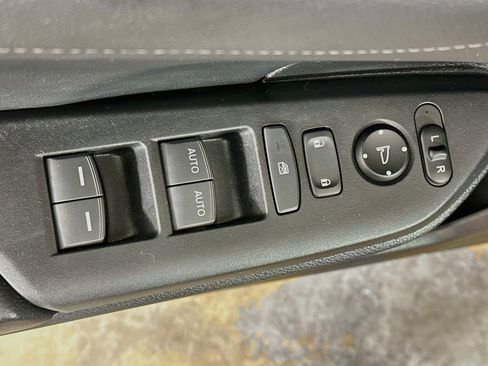 Used 2018 Honda Civic EX-L image 15