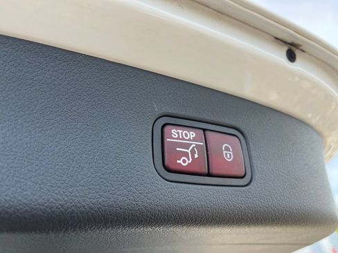 Certified 2023 Mercedes-Benz GLC 300 4MATIC image 19