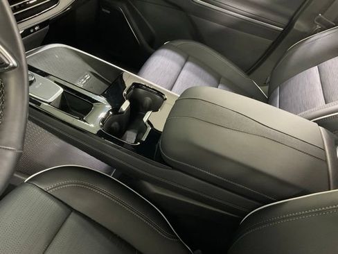 Used 2026 Buick Enclave Sport Touring FWD image 17