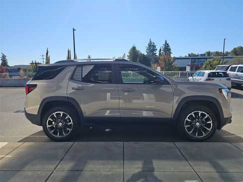 New 2026 GMC Terrain Elevation w/ Elevation Premium Package image 8