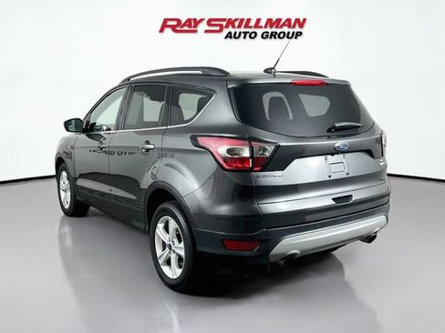 Used 2017 Ford Escape SE w/ Equipment Group 201A AWD/4WD image 5