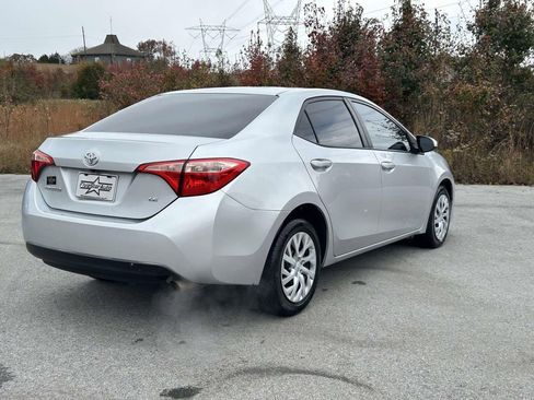 Used 2017 Toyota Corolla LE image 3