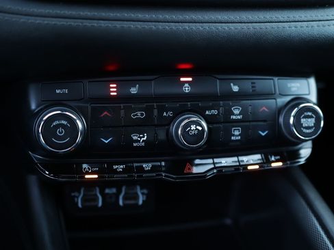 Used 2021 Dodge Durango GT image 16