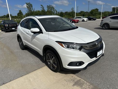 Used 2021 Honda HR-V EX image 6