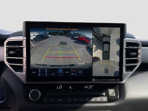 Used 2024 Toyota Tundra Limited image 33