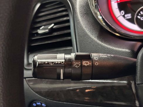 Used 2016 Dodge Grand Caravan American Value Package FWD image 27