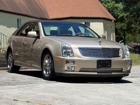 Used 2005 Cadillac STS w/ Preferred Equipment Group RWD image 16