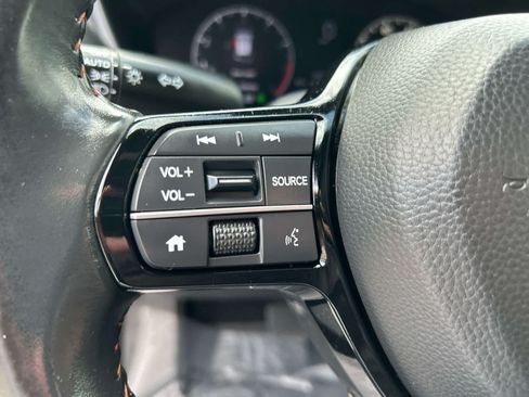 Used 2023 Honda HR-V Sport image 16