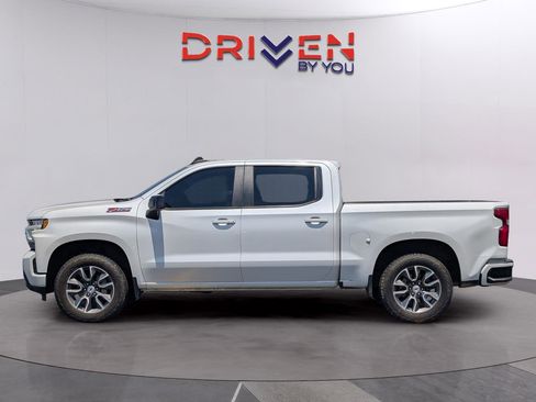 Used 2022 Chevrolet Silverado 1500 RST AWD/4WD image 2