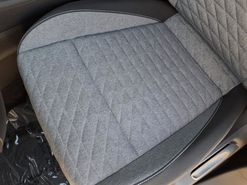 Certified 2025 Volkswagen Tiguan S image 21