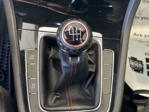 Used 2018 Volkswagen GTI S FWD image 21