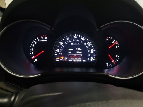 Used 2015 Kia Sorento SX image 23