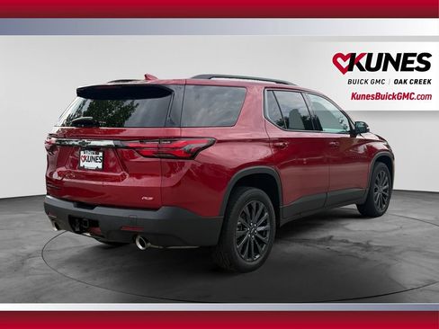 Used 2023 Chevrolet Traverse RS AWD/4WD image 9