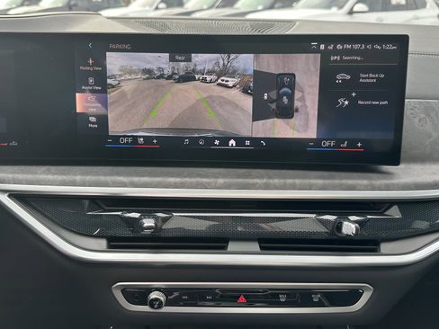 Used 2025 BMW X5 xDrive40i w/ Executive Package image 32