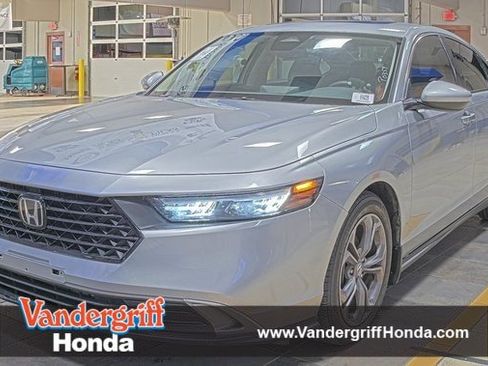 Used 2024 Honda Accord EX image 1