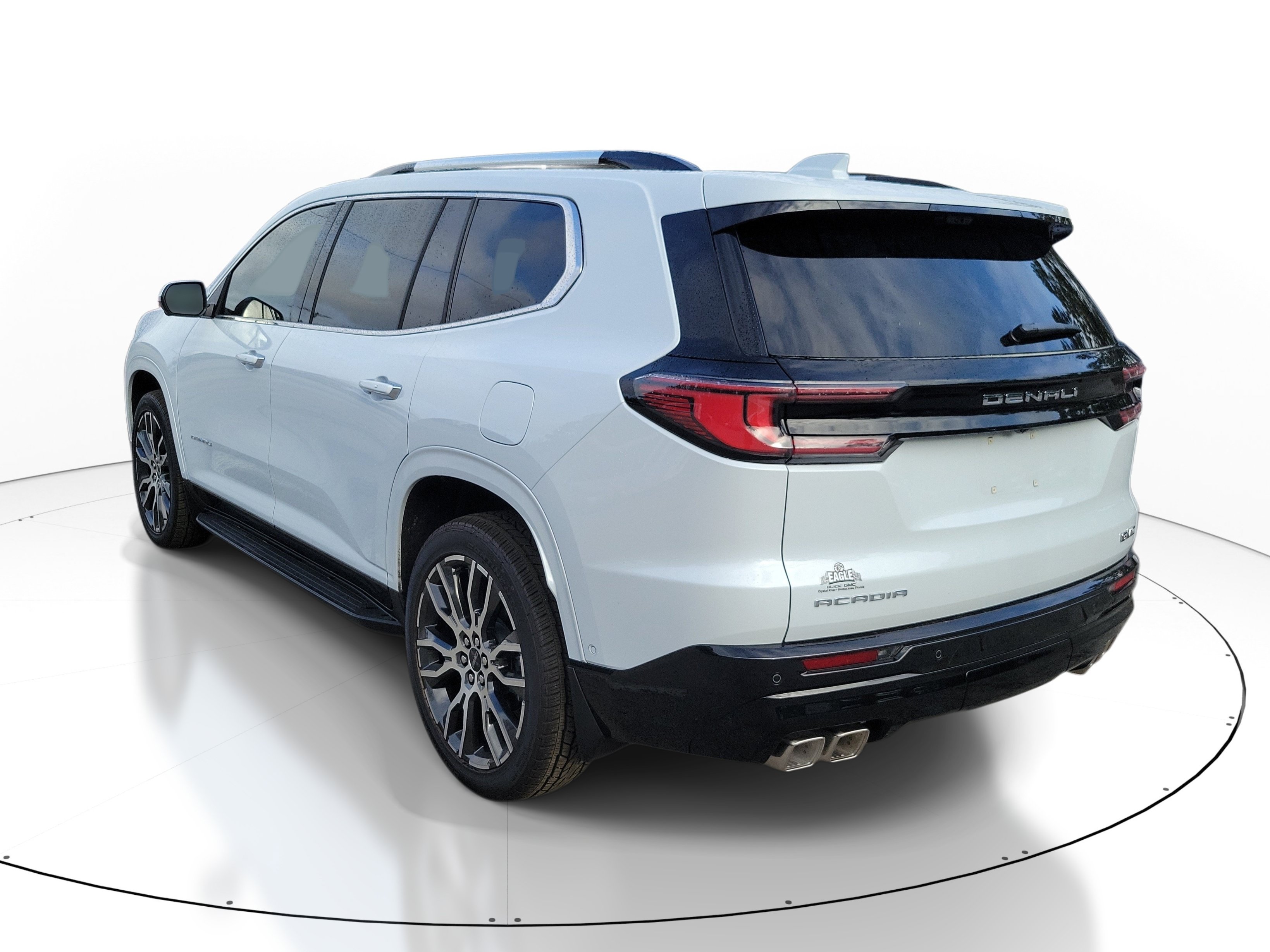 Used 2026 GMC Acadia Denali Ultimate FWD image 4