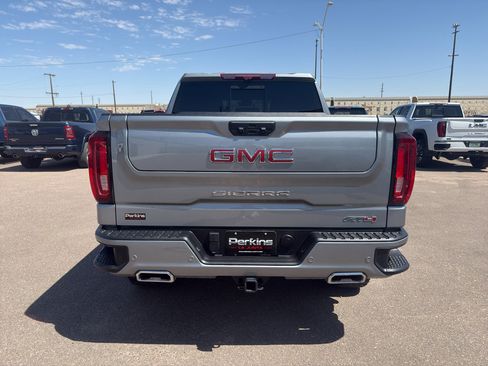Used 2023 GMC Sierra 1500 AT4 w/ Technology Package AWD/4WD image 6