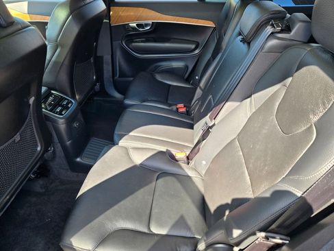 Used 2023 Volvo XC90 T8 Core AWD/4WD image 24