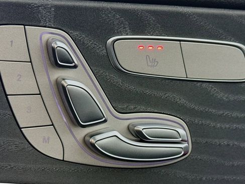 Used 2021 Mercedes-Benz E 350 4MATIC Sedan image 21