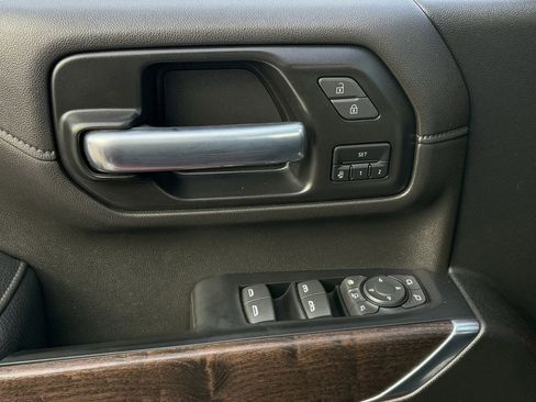 Used 2022 GMC Sierra 3500 Denali w/ Denali Ultimate Package image 28