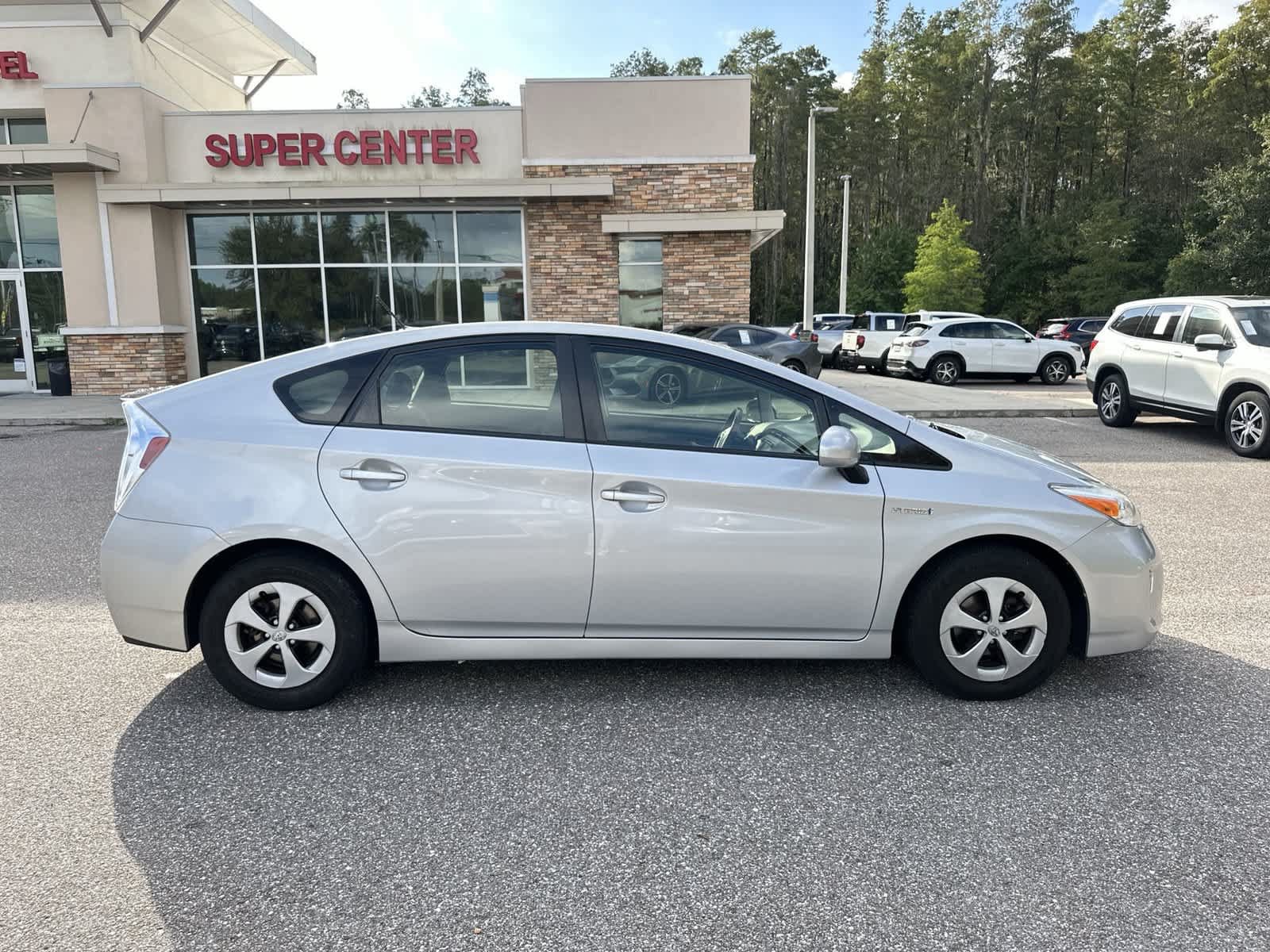Used 2015 Toyota Prius Four FWD image 7