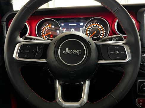 Used 2023 Jeep Gladiator Rubicon w/ Trailer Tow Package AWD/4WD image 15
