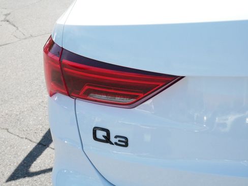 Used 2023 Audi Q3 2.0T Premium Plus w/ Premium Plus Package AWD/4WD image 17